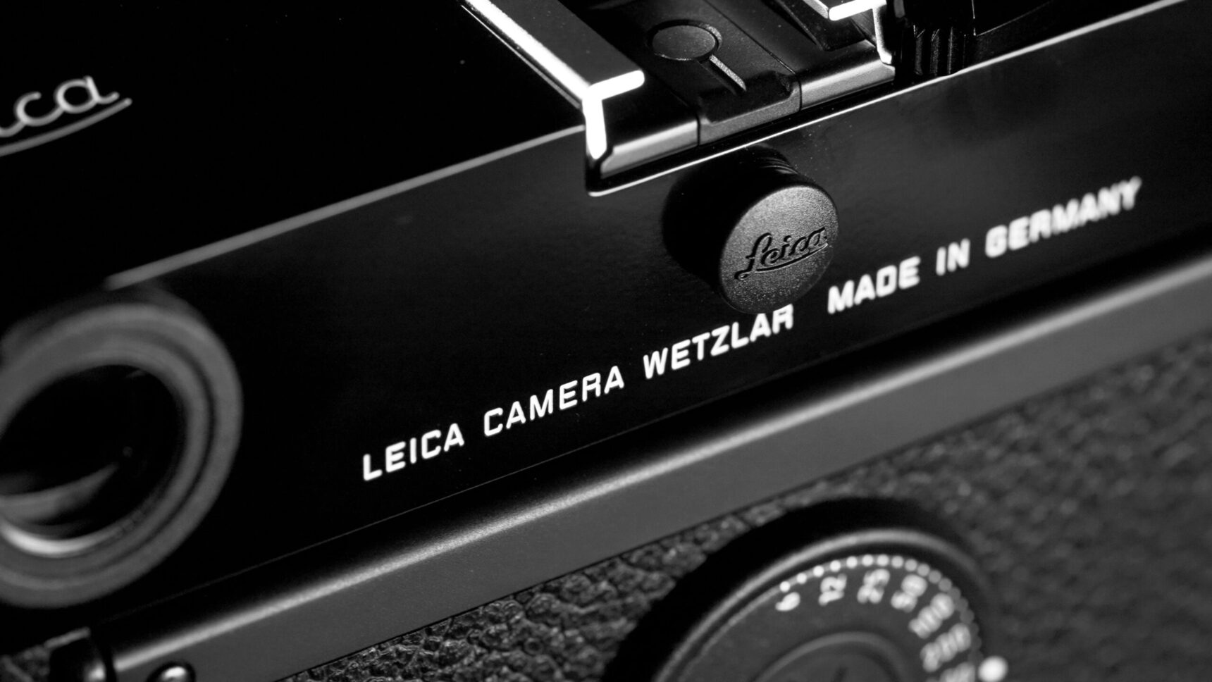 leica camera wetzlar black paint