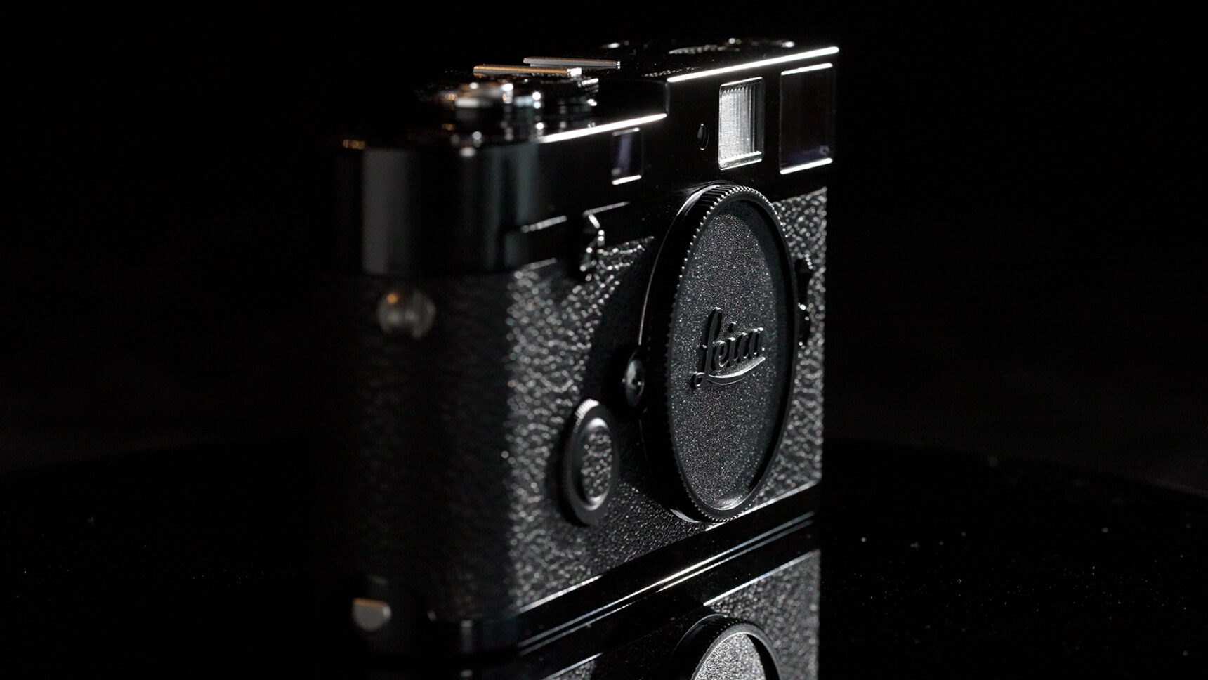 leica mp black paint