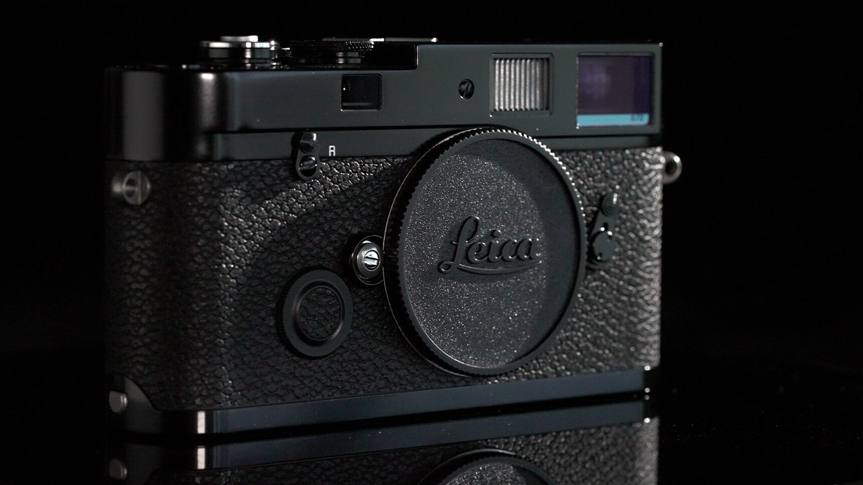 leica mp black paint finish